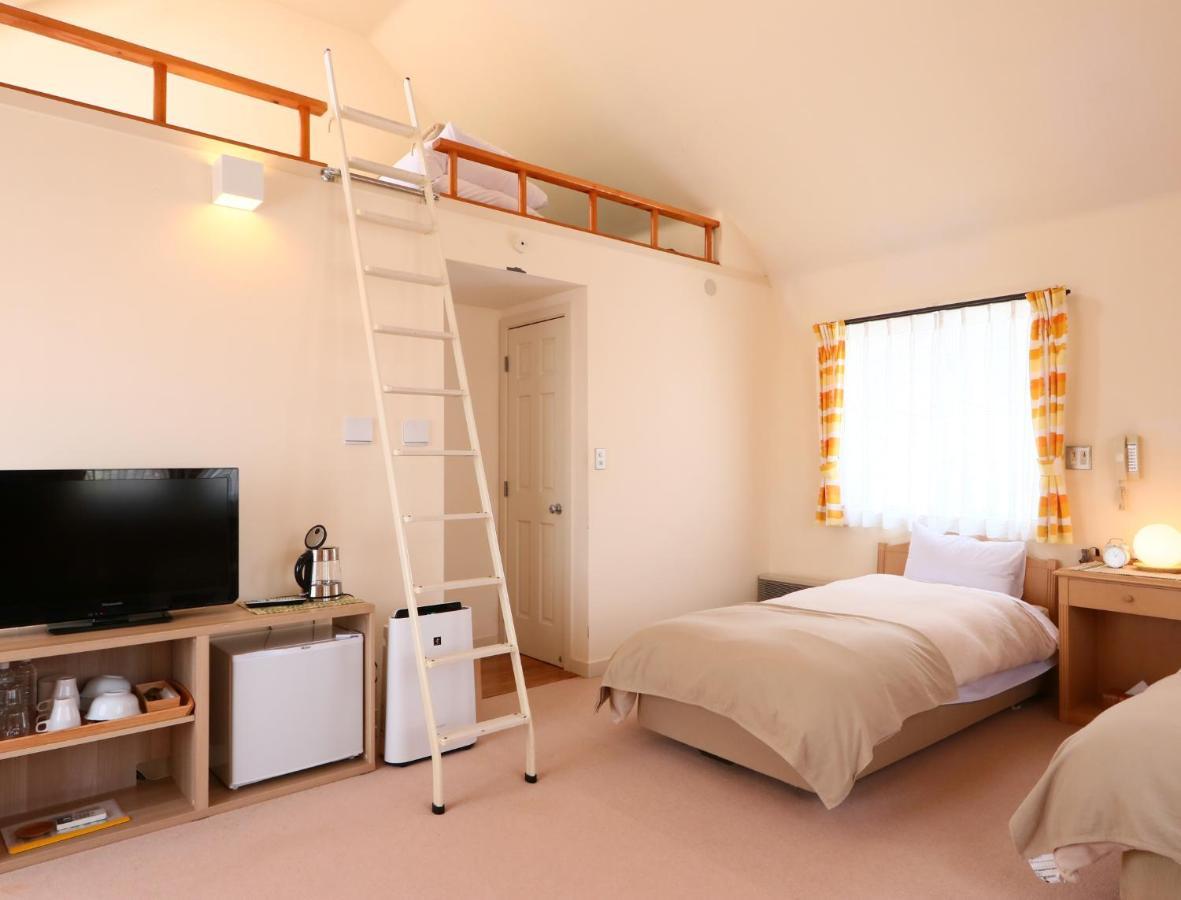 Ryosha Tsukiakari Bed and Breakfast Yamanakako Buitenkant foto