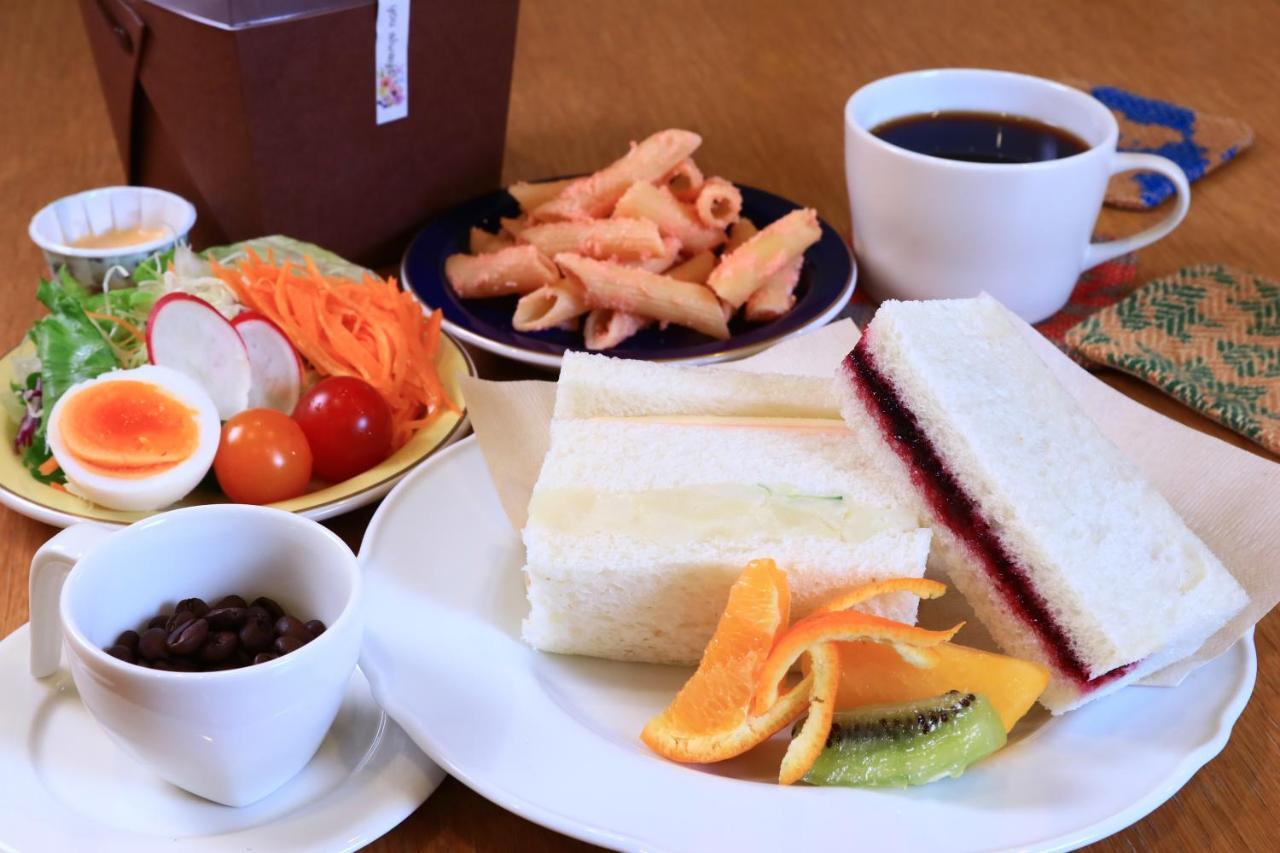 Ryosha Tsukiakari Bed and Breakfast Yamanakako Buitenkant foto